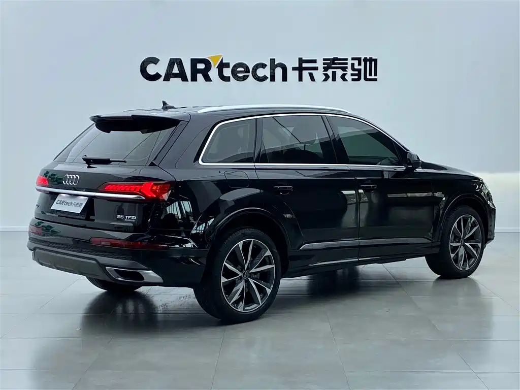 Audi Q7 2021 — фото 4
