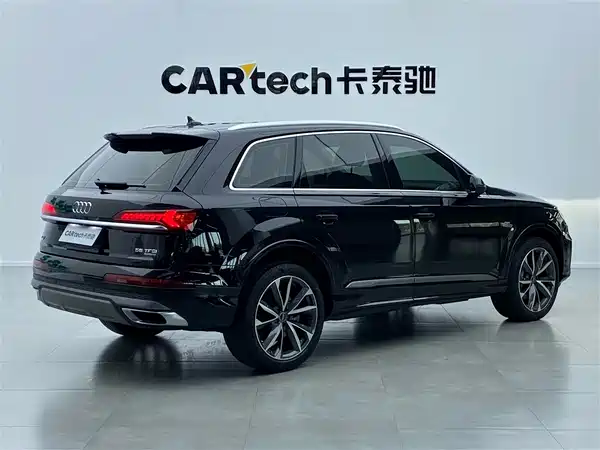 Audi Q7 2021