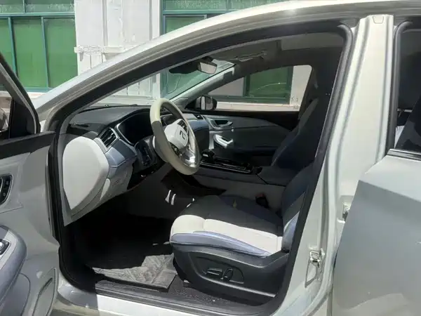 Roewe Feifan ER6 2020