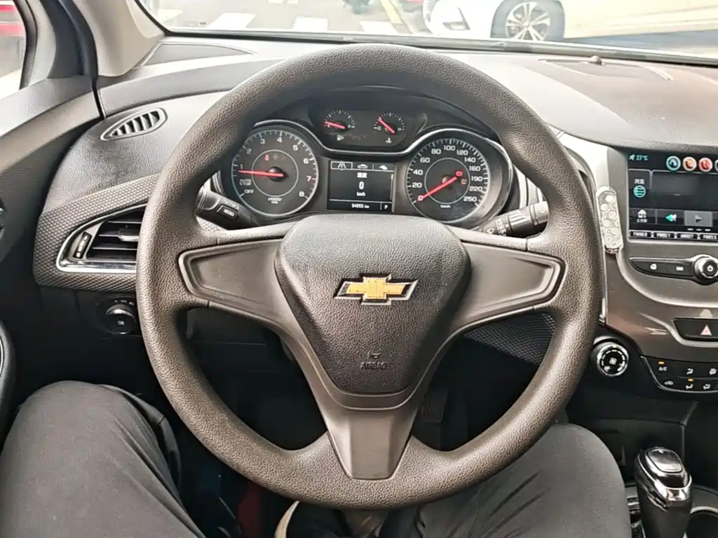 Chevrolet Cruze 2017 — фото 11