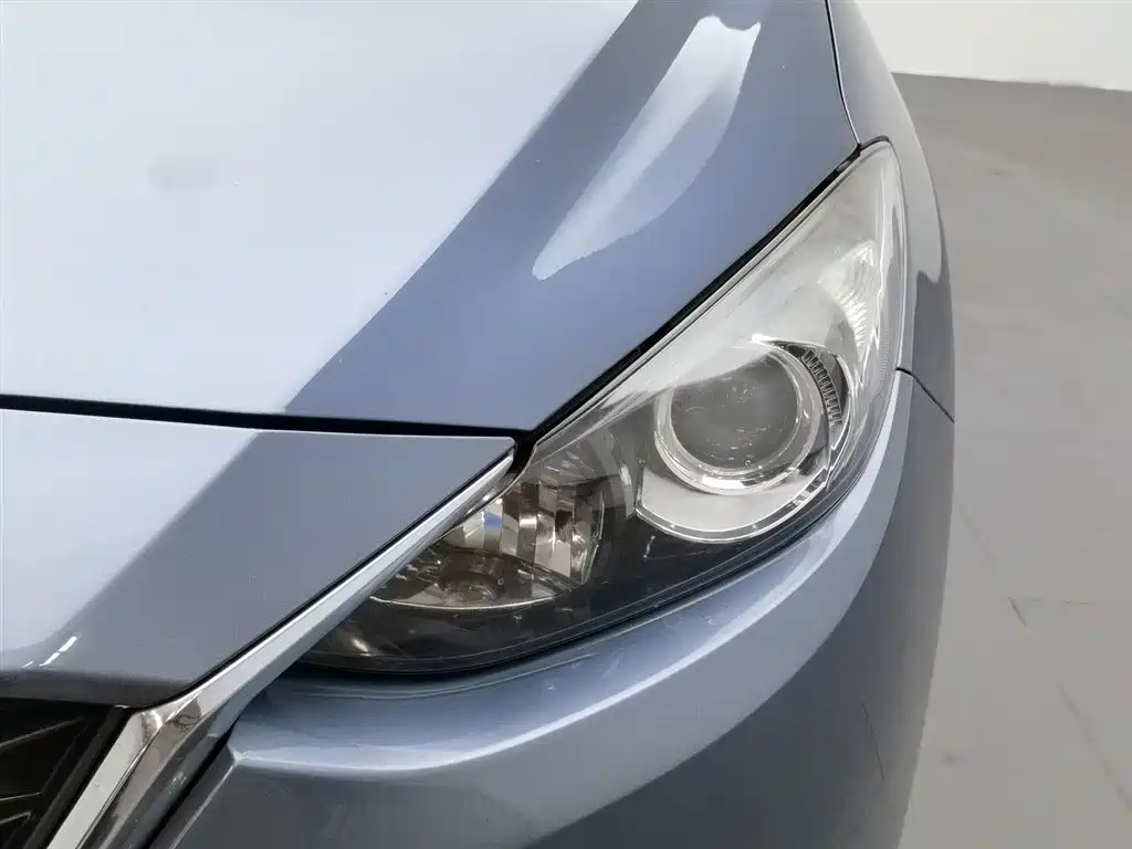 Mazda 3 Axela 2015 — фото 7