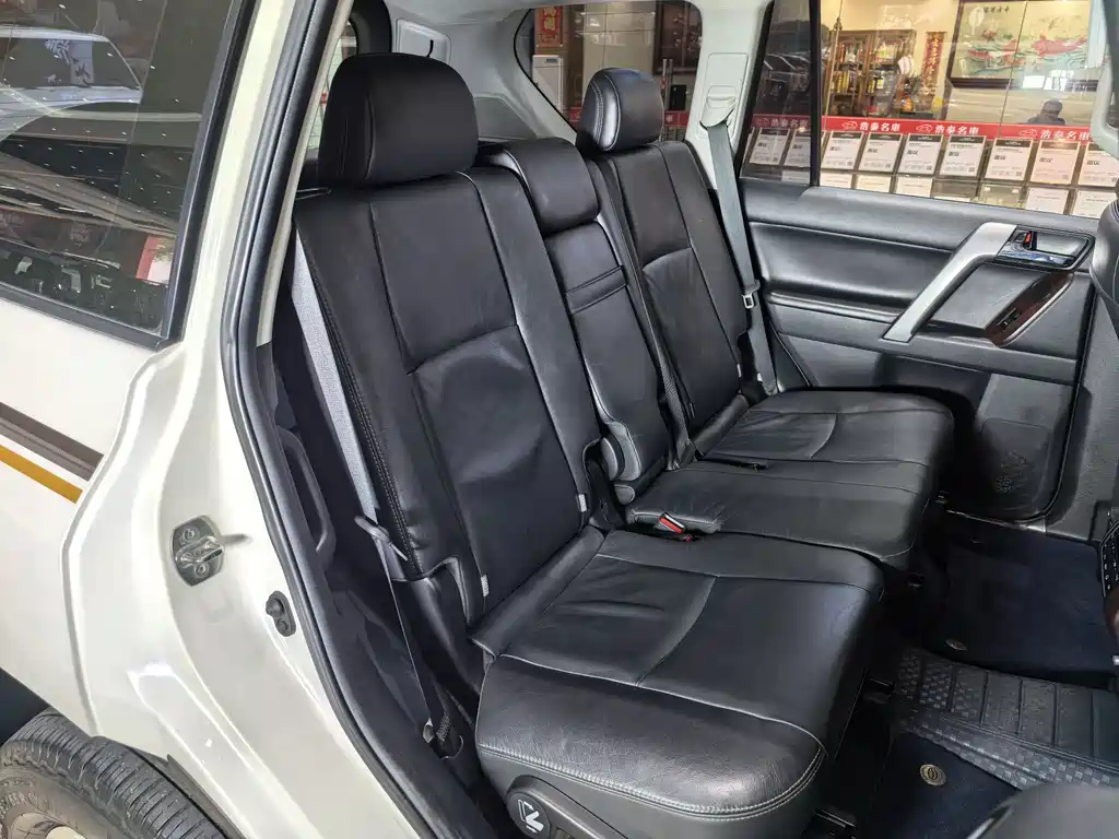 Toyota Prado 2017 — фото 20