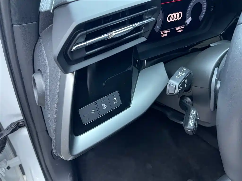 Audi A3 2022 — фото 19