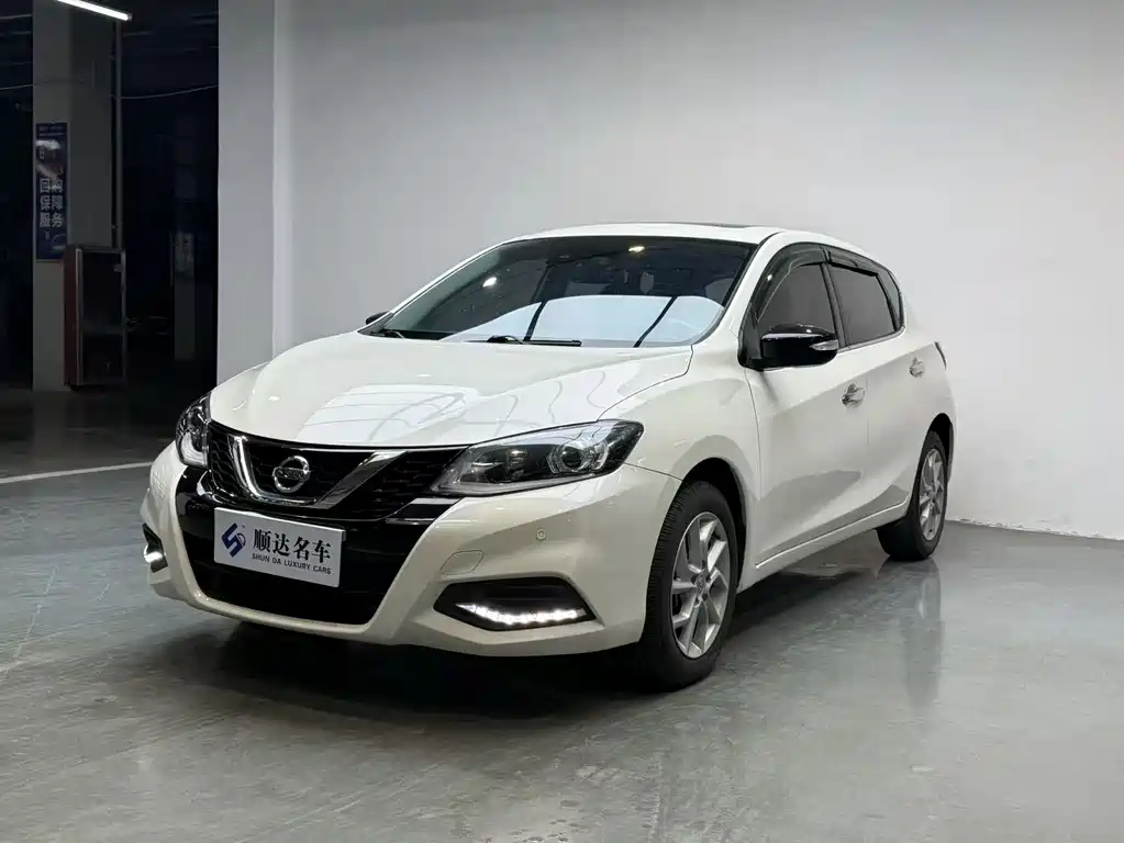 Nissan Tiida 2021 — фото 1