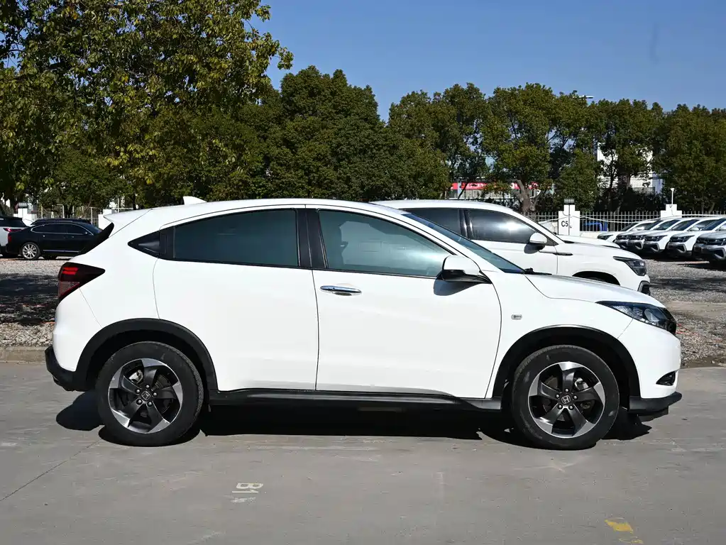 Honda Vezel 2018 — фото 8