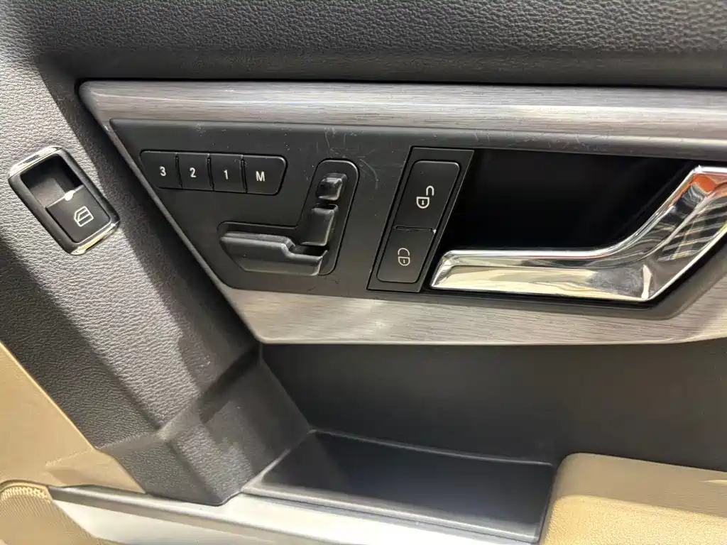 Mercedes-Benz GLK-Class 2011 — фото 15