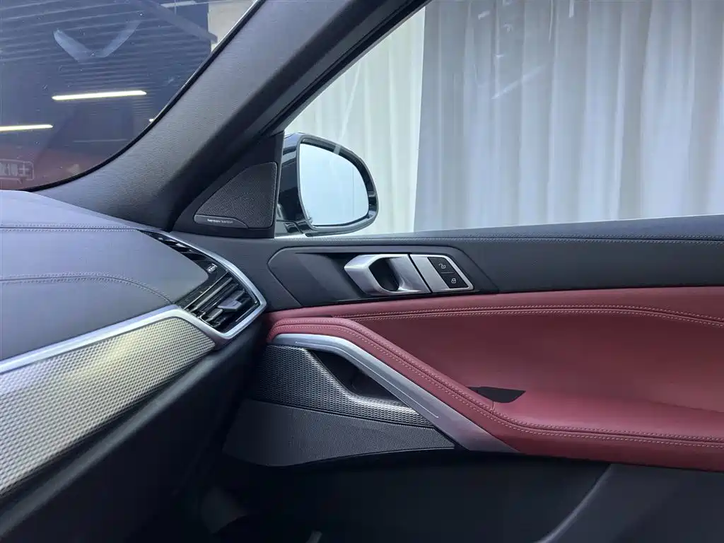 BMW X6 2022 — фото 17