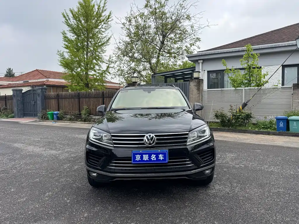 Volkswagen Touareg 2017 — фото 2