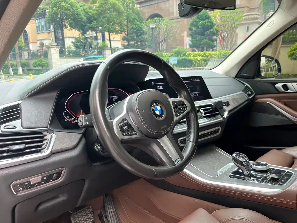 BMW X5 2019 — фото 12