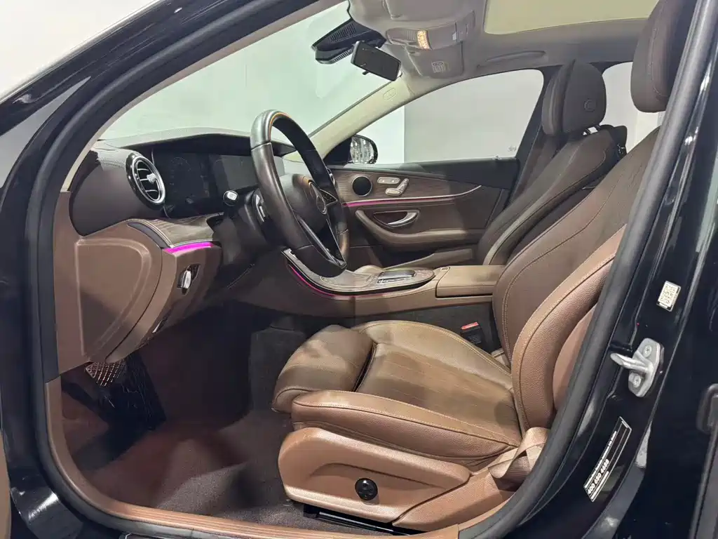 Mercedes-Benz E-Class 2023 — фото 5