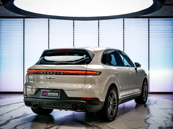 Porsche Cayenne 2024