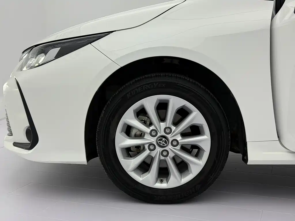 Toyota Corolla 2022 — фото 21