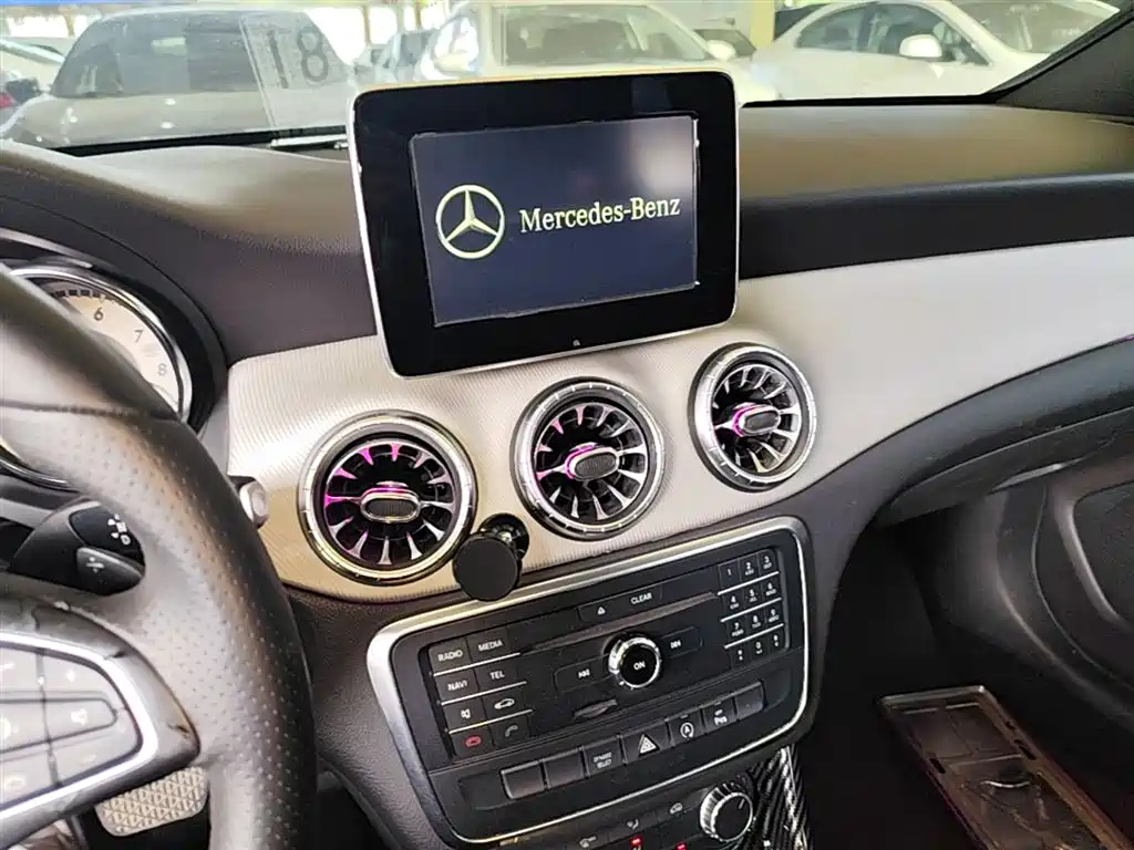 Mercedes-Benz CLA 2016 — фото 13