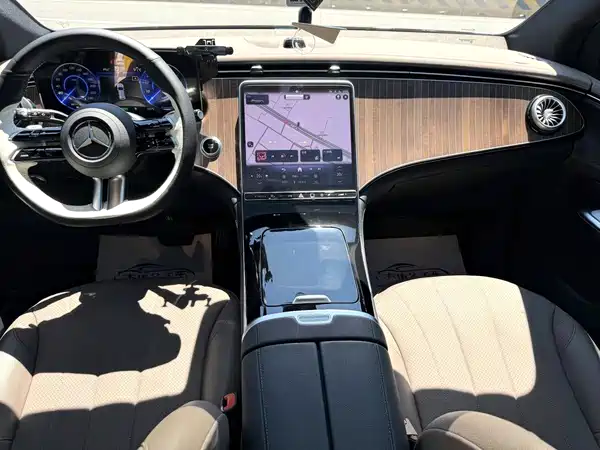 Mercedes-Benz EQE SUV 2024