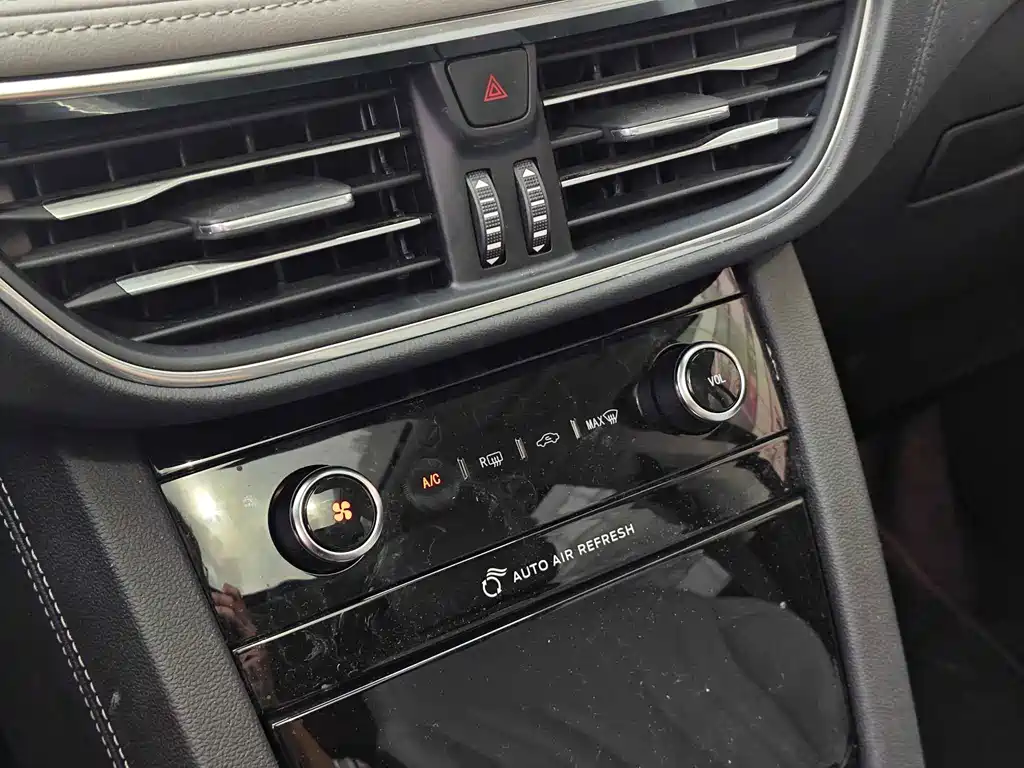 Ford Edge 2020 — фото 13