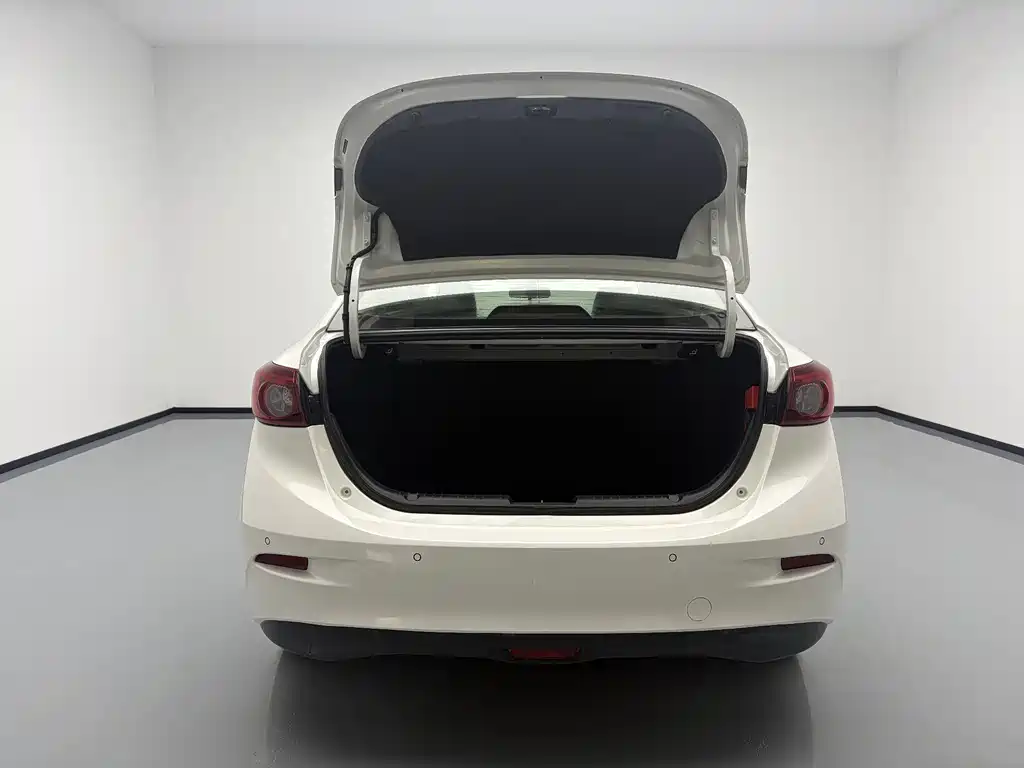 Mazda 3 Angkesela 2018 — фото 18