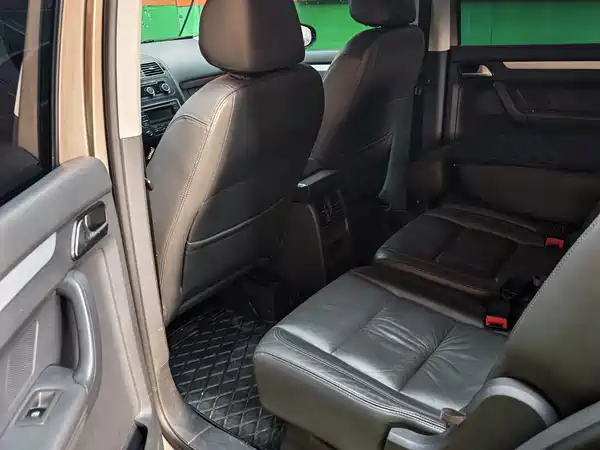 Volkswagen Touran 2016