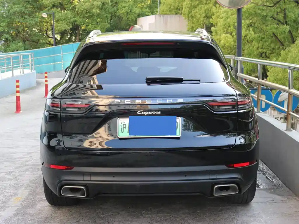 Porsche Cayenne Hybrid 2021 — фото 5