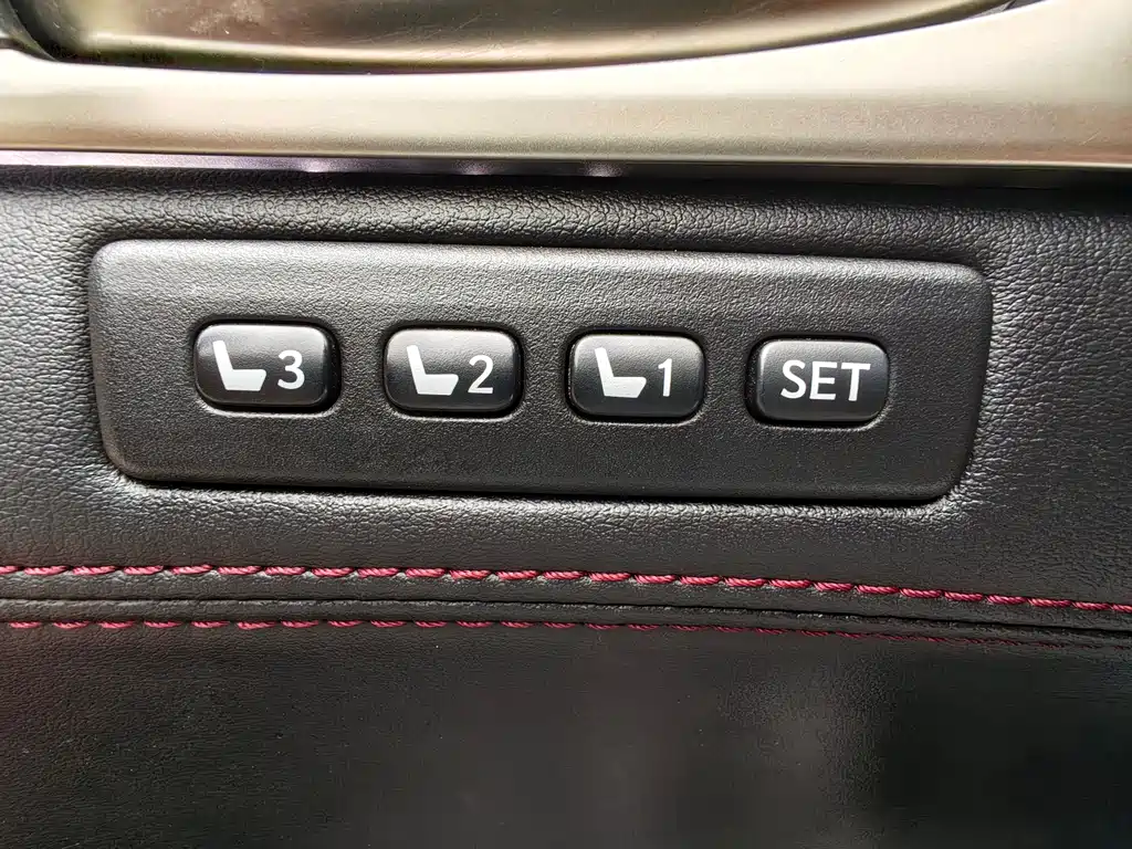 Lexus GS 2016 — фото 26