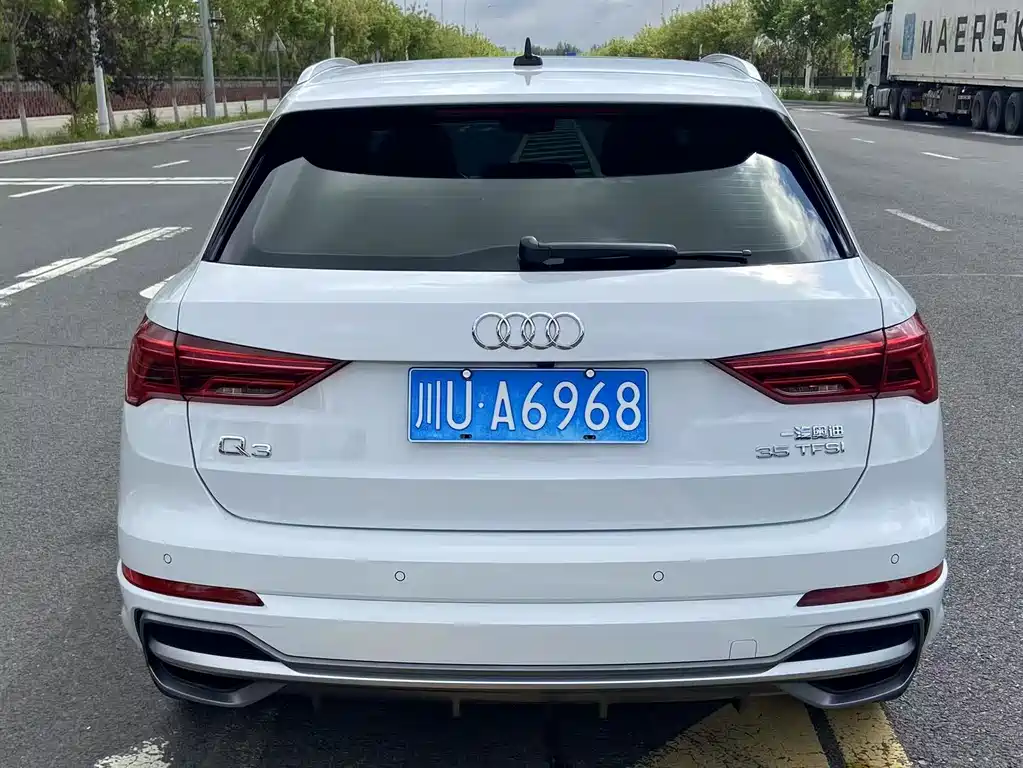 Audi Q3 2022 — фото 14