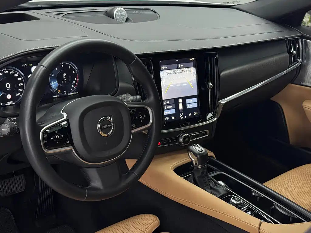 Volvo V90 2018 — фото 15