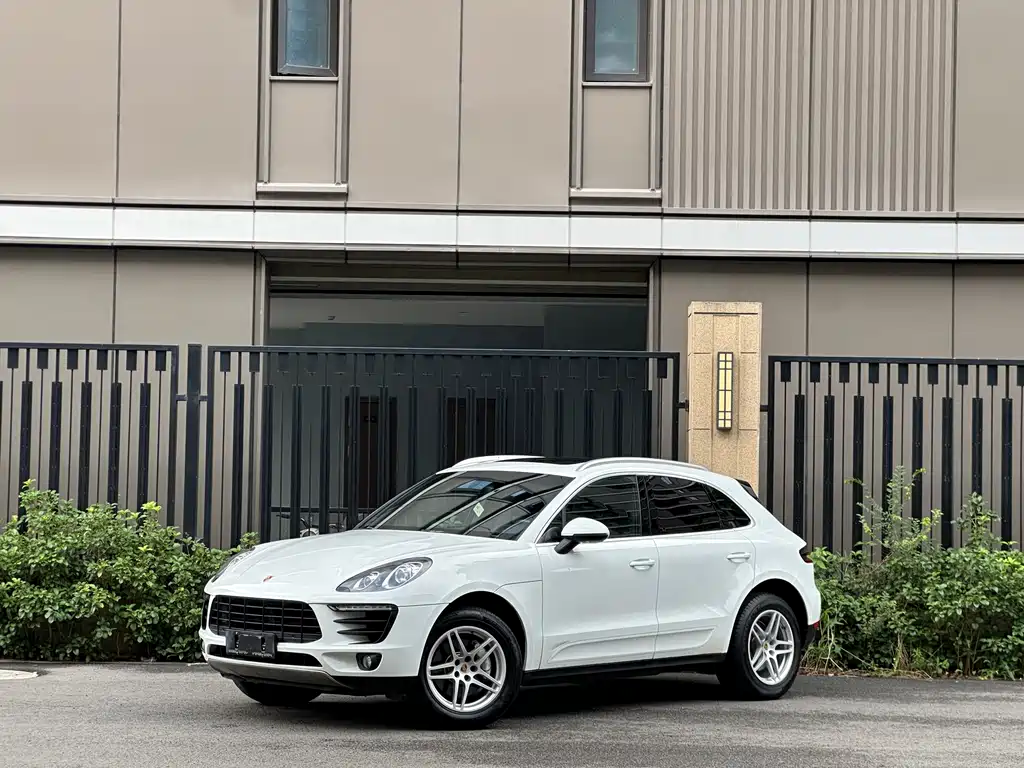 Porsche Macan 2016