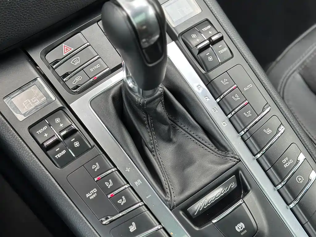 Porsche Macan 2016 — фото 8