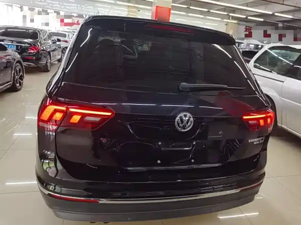 Volkswagen Tiguan L 2020