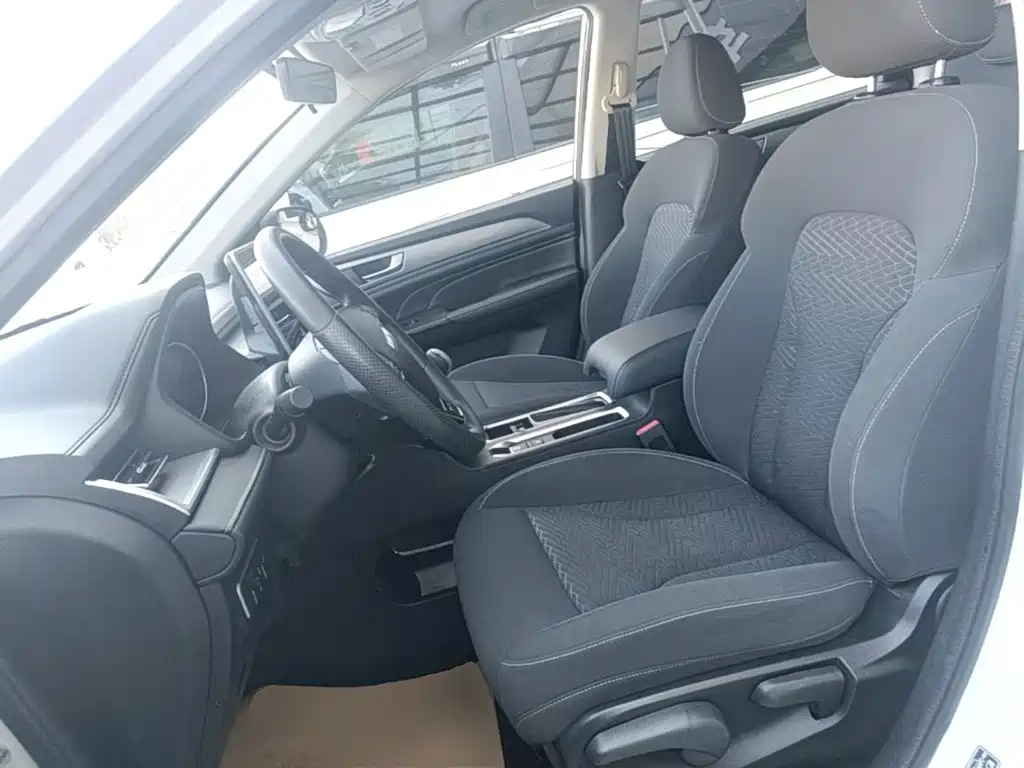 Haval M6 2023 — фото 15
