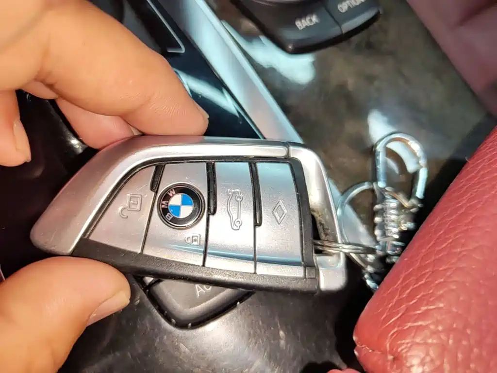 BMW 5 Series 2019 — фото 9