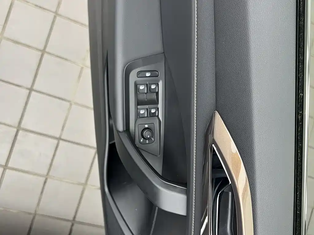 Volkswagen Tharu 2023