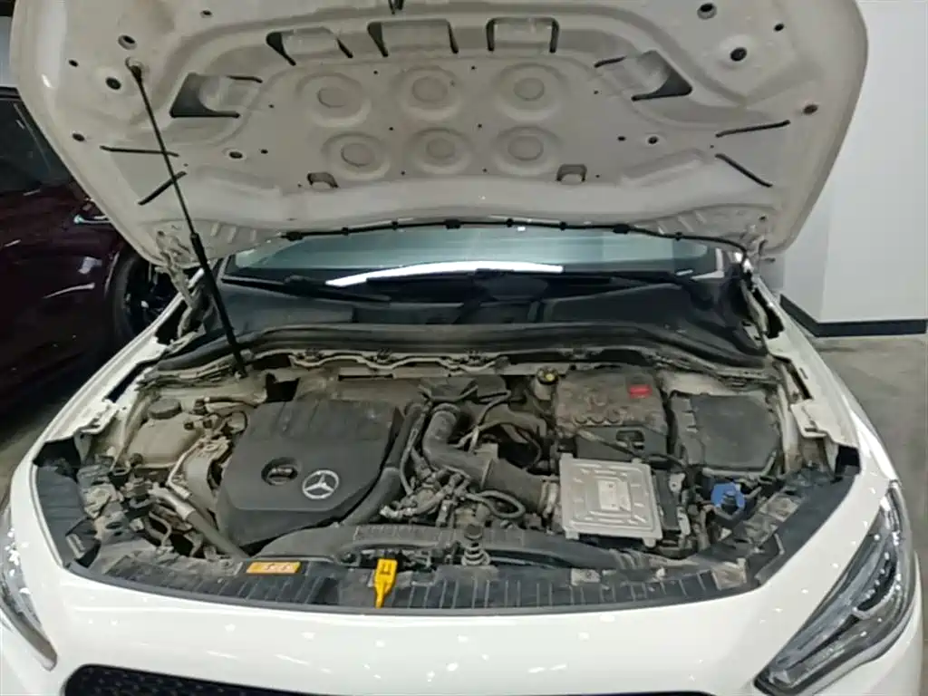 Mercedes-Benz GLA 2021 — фото 20