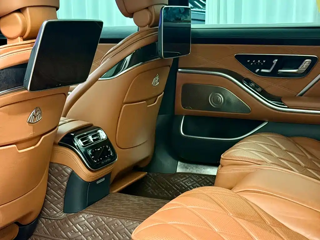 Mercedes-Benz Maybach S-Class 2021 — фото 14