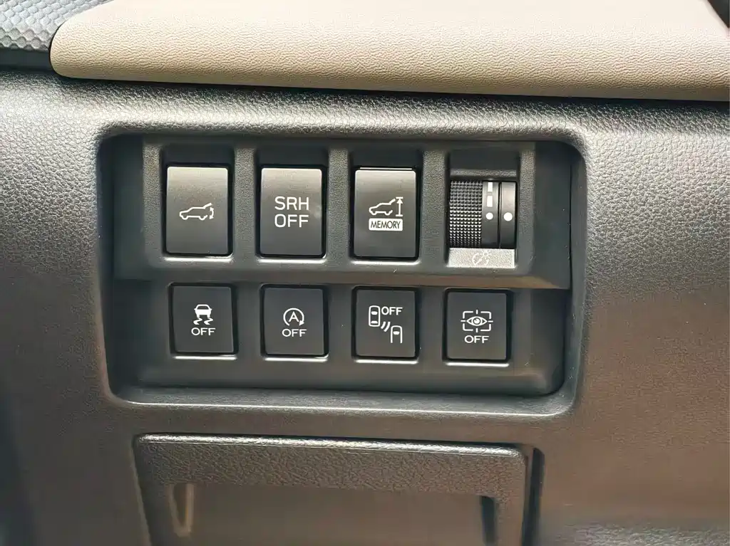 Subaru Forester 2023 — фото 15