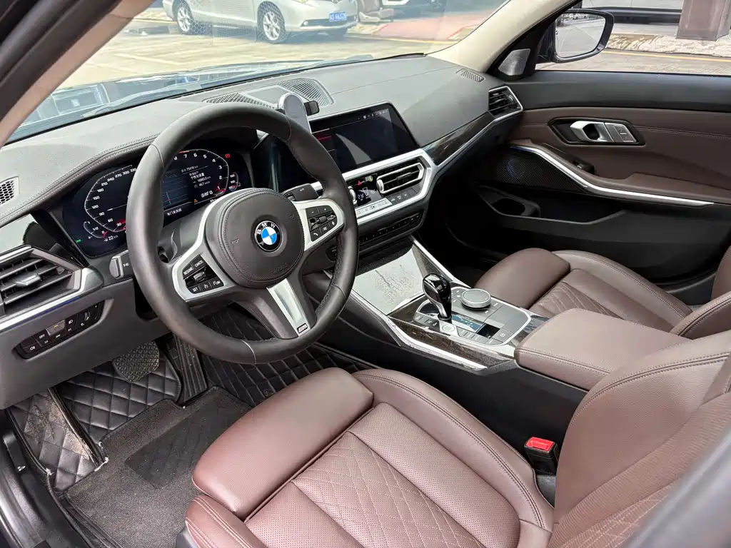 BMW 3 Series 2022 — фото 10