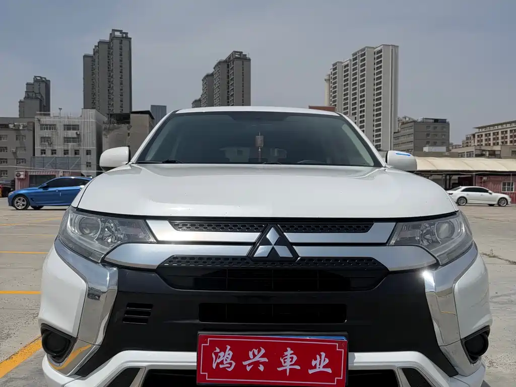 Mitsubishi Outlander 2021
