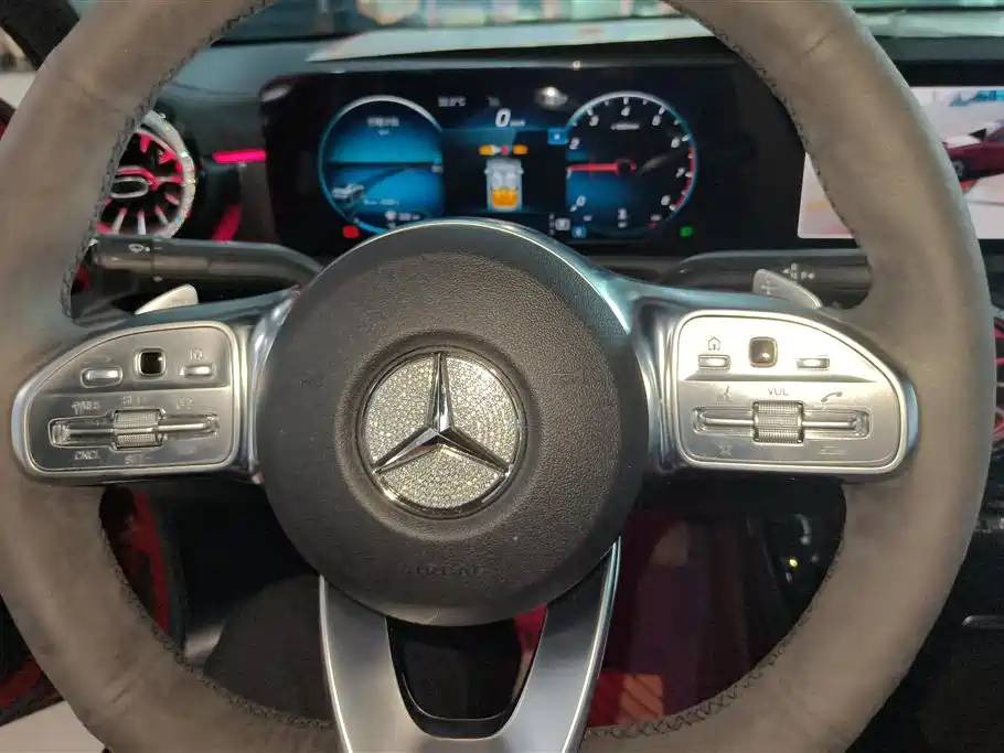 Mercedes-Benz A-Class 2022 — фото 15