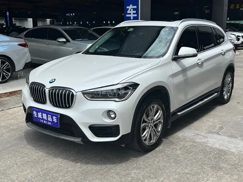 BMW X1 2019 — фото 1