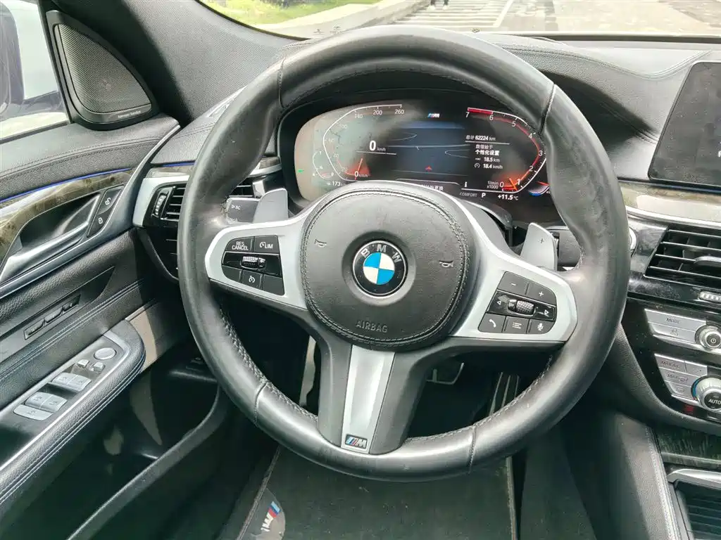 BMW 6 Series GT 2020 — фото 15