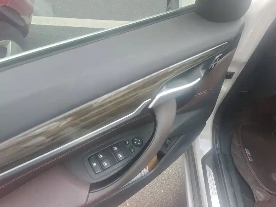 BMW X1 2020