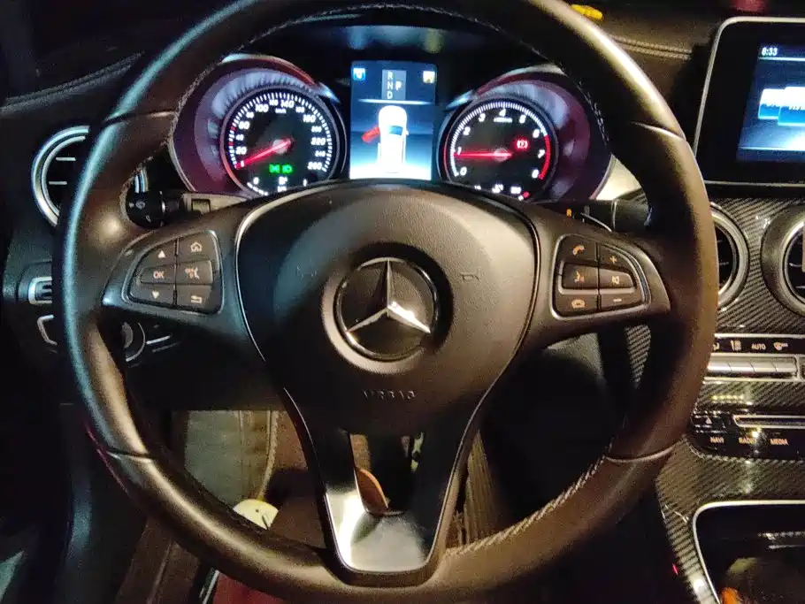 Mercedes-Benz GLC 2019 — фото 15