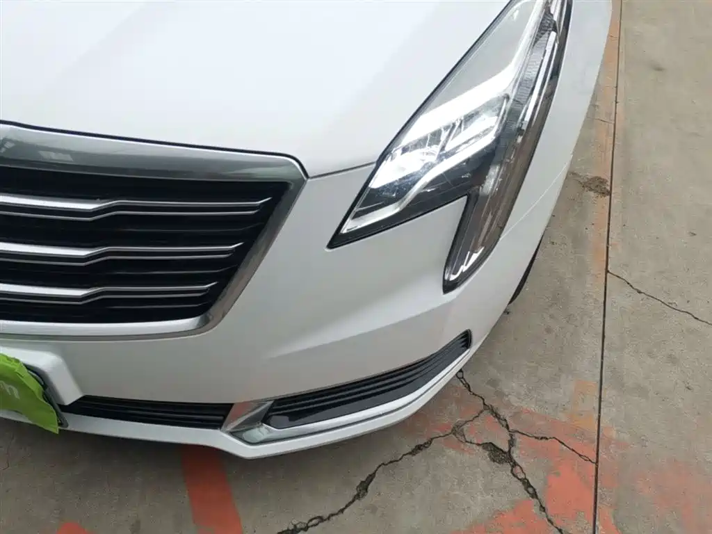 Cadillac XTS 2018 — фото 24