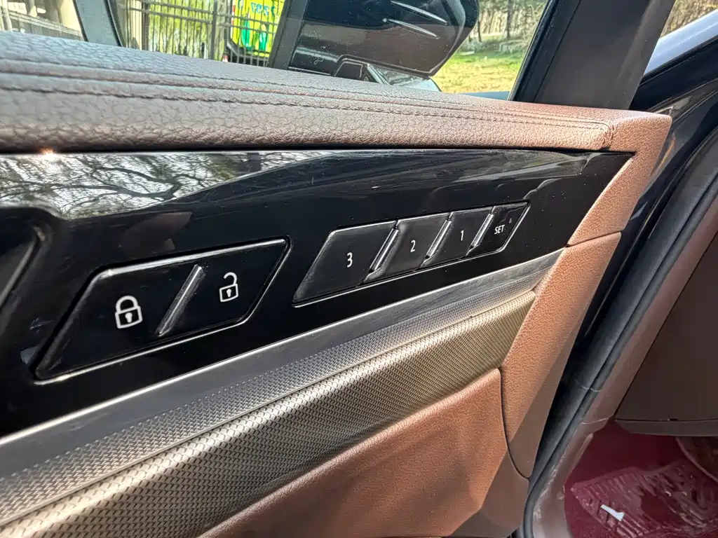 Volkswagen Phideon 2022 — фото 13