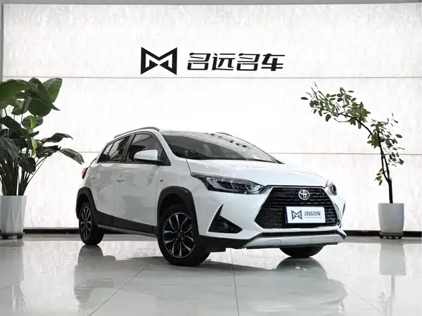 Toyota Yaris L 2022