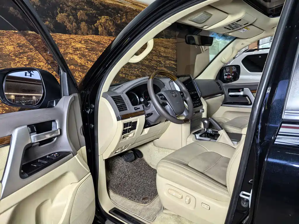 Toyota Land Cruiser 2017 — фото 15