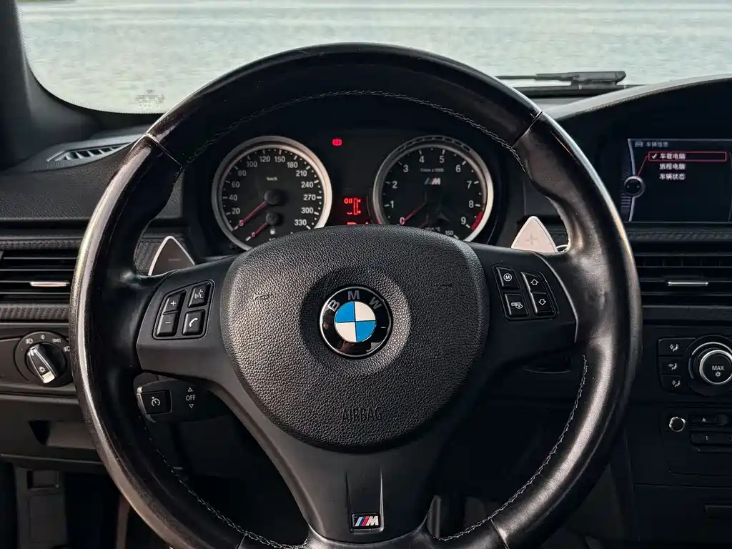 BMW M3 2013 — фото 12