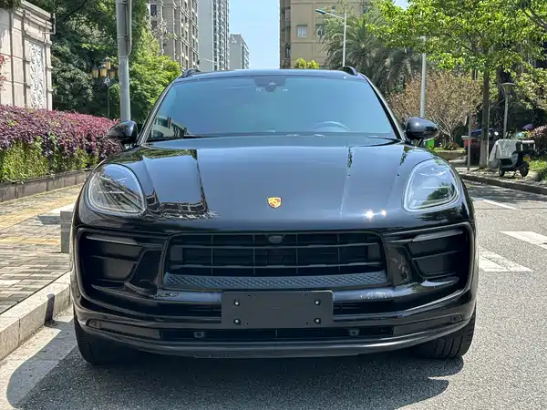 Porsche Macan 2022