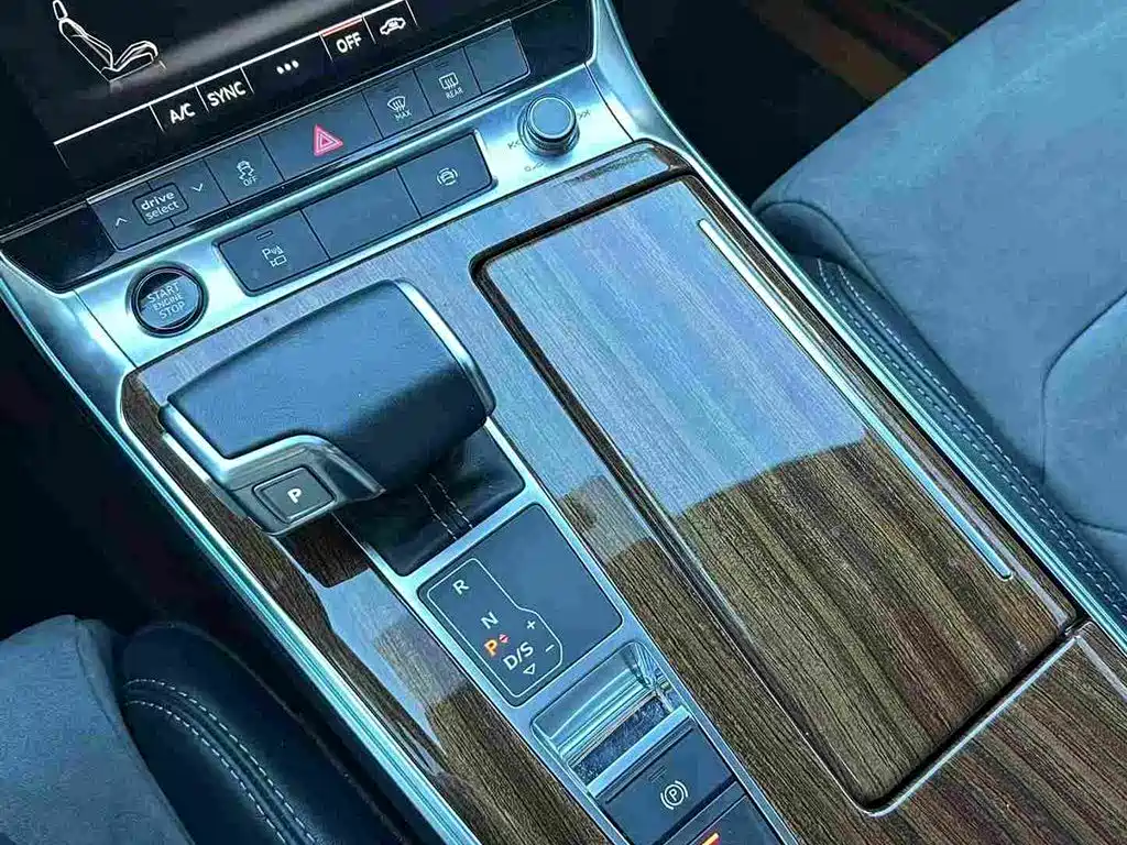 Audi A6L 2022 — фото 6