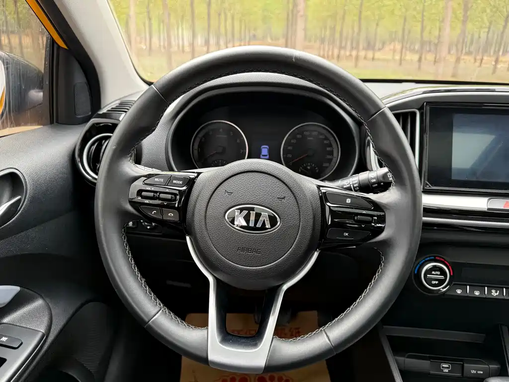 Kia KX1 2019 — фото 15