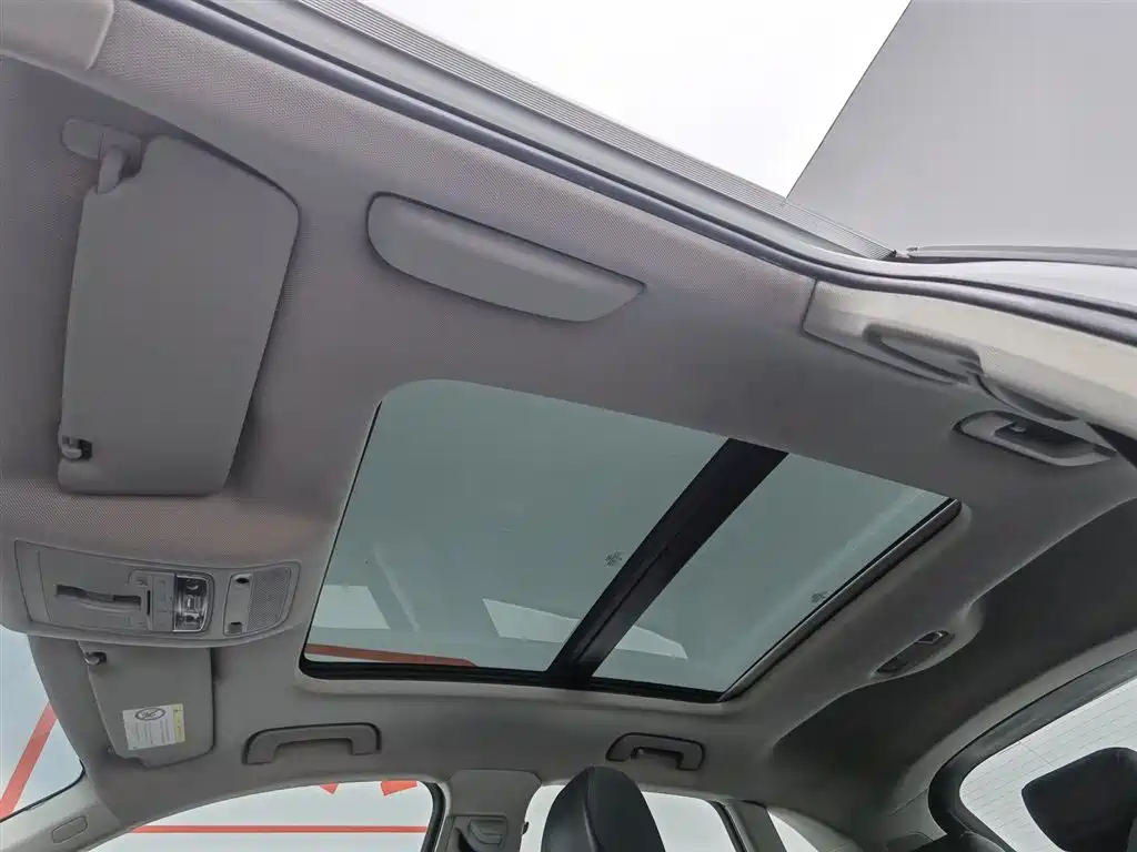 Audi Q3 2017 — фото 14